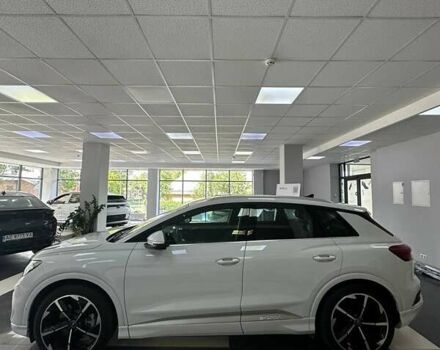 Білий Ауді Q4 e-tron, об'ємом двигуна 0 л та пробігом 16 тис. км за 33900 $, фото 7 на Automoto.ua