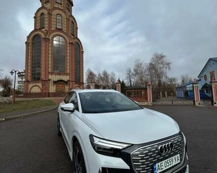 Білий Ауді Q4 e-tron, об'ємом двигуна 0 л та пробігом 14 тис. км за 28900 $, фото 1 на Automoto.ua