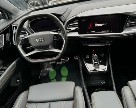 Белый Ауди Q4 e-tron, объемом двигателя 0 л и пробегом 6 тыс. км за 28500 $, фото 35 на Automoto.ua