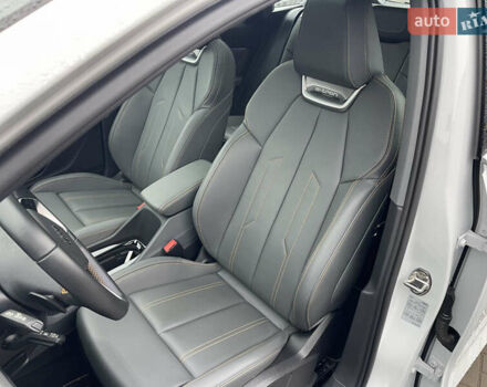 Белый Ауди Q4 e-tron, объемом двигателя 0 л и пробегом 16 тыс. км за 29500 $, фото 8 на Automoto.ua