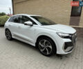 Белый Ауди Q4 e-tron, объемом двигателя 0 л и пробегом 47 тыс. км за 29800 $, фото 2 на Automoto.ua