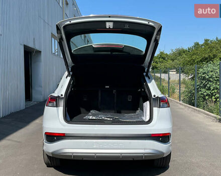 Білий Ауді Q4 e-tron, об'ємом двигуна 0 л та пробігом 20 тис. км за 28500 $, фото 7 на Automoto.ua