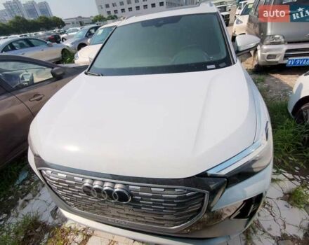 Белый Ауди Q4 e-tron, объемом двигателя 0 л и пробегом 22 тыс. км за 25400 $, фото 1 на Automoto.ua