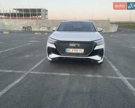 Белый Ауди Q4 e-tron, объемом двигателя 0 л и пробегом 1 тыс. км за 42000 $, фото 5 на Automoto.ua