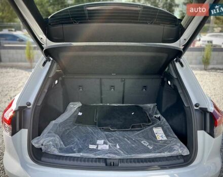 Белый Ауди Q4 e-tron, объемом двигателя 0 л и пробегом 2 тыс. км за 36799 $, фото 13 на Automoto.ua