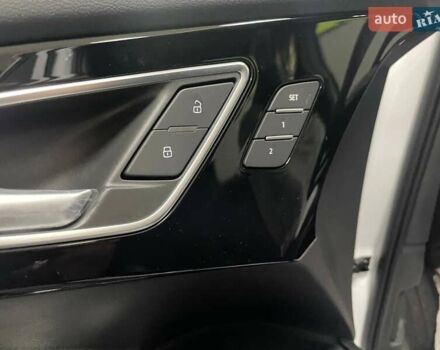 Белый Ауди Q4 e-tron, объемом двигателя 0 л и пробегом 1 тыс. км за 31999 $, фото 9 на Automoto.ua