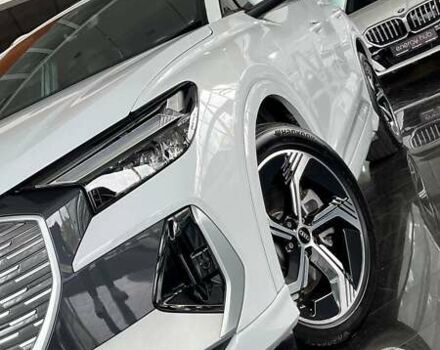 Ауді Q4 e-tron 2024 у Дніпро (Дніпропетровську) на Automoto.ua Білий Ауді Q4 e-tron, об'ємом двигуна 0 л та пробігом 3 тис. км за 30500 $, фото 6 на Automoto.ua