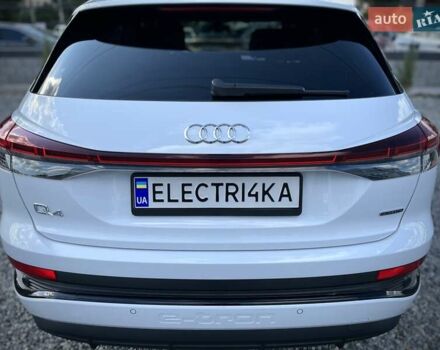 Белый Ауди Q4 e-tron, объемом двигателя 0 л и пробегом 2 тыс. км за 36799 $, фото 11 на Automoto.ua