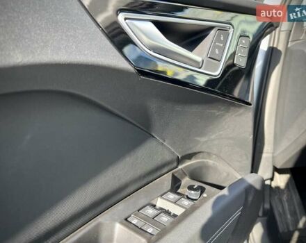 Белый Ауди Q4 e-tron, объемом двигателя 0 л и пробегом 2 тыс. км за 36799 $, фото 35 на Automoto.ua