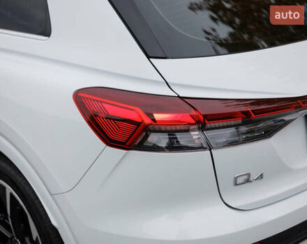 Ауди Q4 e-tron 2024 в Киеве на Automoto.ua Белый Ауди Q4 e-tron, объемом двигателя 0 л и пробегом 21 тыс. км за 34000 $, фото 6 на Automoto.ua