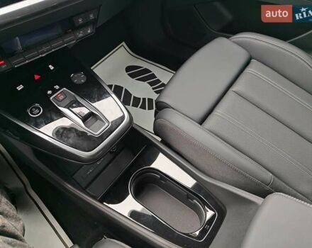 Белый Ауди Q4 e-tron, объемом двигателя 0 л и пробегом 1 тыс. км за 33200 $, фото 15 на Automoto.ua