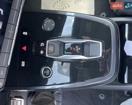 Белый Ауди Q4 e-tron, объемом двигателя 0 л и пробегом 1 тыс. км за 32600 $, фото 17 на Automoto.ua