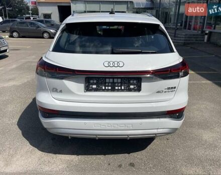 Белый Ауди Q4 e-tron, объемом двигателя 0 л и пробегом 1 тыс. км за 32600 $, фото 5 на Automoto.ua