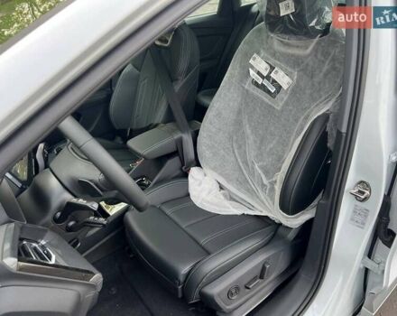 Белый Ауди Q4 e-tron, объемом двигателя 0 л и пробегом 1 тыс. км за 32000 $, фото 8 на Automoto.ua