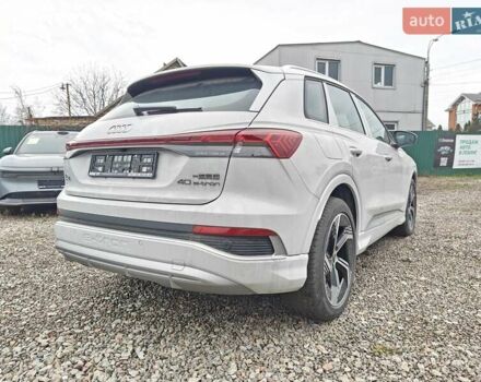 Белый Ауди Q4 e-tron, объемом двигателя 0 л и пробегом 1 тыс. км за 33200 $, фото 4 на Automoto.ua