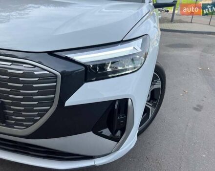 Белый Ауди Q4 e-tron, объемом двигателя 0 л и пробегом 1 тыс. км за 32000 $, фото 5 на Automoto.ua