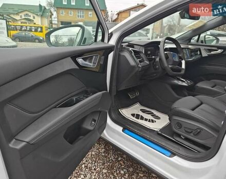 Белый Ауди Q4 e-tron, объемом двигателя 0 л и пробегом 1 тыс. км за 33200 $, фото 21 на Automoto.ua