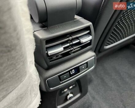 Белый Ауди Q4 e-tron, объемом двигателя 0 л и пробегом 1 тыс. км за 32000 $, фото 11 на Automoto.ua