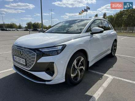 Ауди Q4 e-tron 2023 в Днепре (Днепропетровске) на Automoto.ua Белый Ауди Q4 e-tron, объемом двигателя 0 л и пробегом 48 тыс. км за 31500 $, фото 1 на Automoto.ua