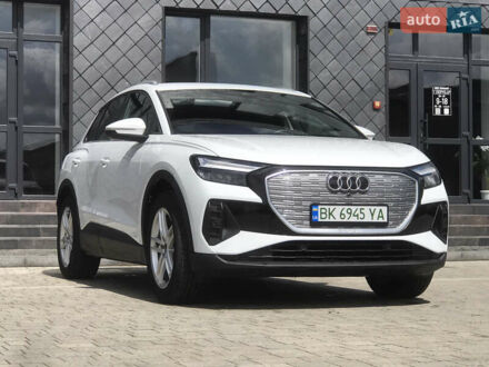 Ауди Q4 e-tron 2023 в Ровно на Automoto.ua Белый Ауди Q4 e-tron, объемом двигателя 0 л и пробегом 55 тыс. км за 27600 $, фото 1 на Automoto.ua