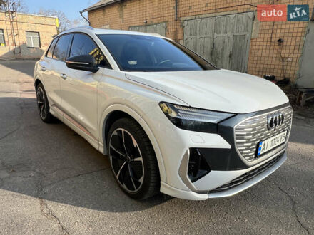 Ауди Q4 e-tron 2023 в Киеве на Automoto.ua Белый Ауди Q4 e-tron, объемом двигателя 0 л и пробегом 9 тыс. км за 36000 $, фото 1 на Automoto.ua