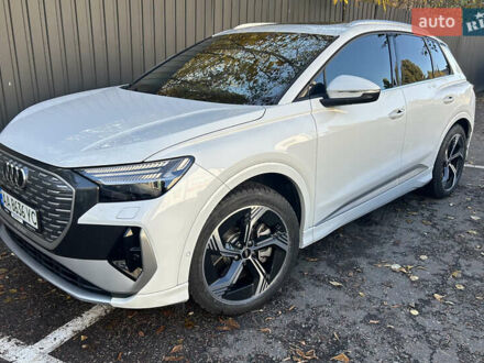 Ауди Q4 e-tron 2023 в Киеве на Automoto.ua Белый Ауди Q4 e-tron, объемом двигателя 0 л и пробегом 13 тыс. км за 38500 $, фото 1 на Automoto.ua