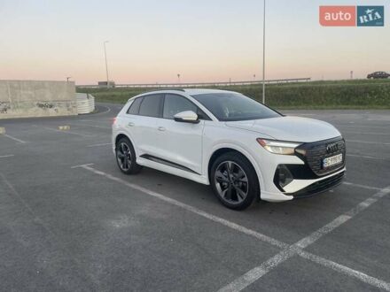 Белый Ауди Q4 e-tron, объемом двигателя 0 л и пробегом 1 тыс. км за 42000 $, фото 1 на Automoto.ua