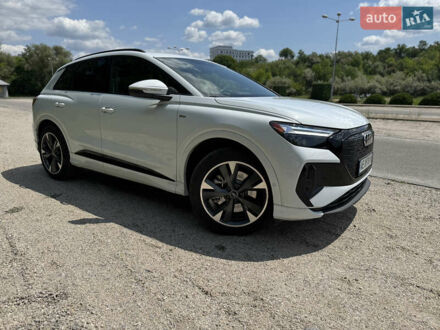 Ауди Q4 e-tron 2024 в Днепре (Днепропетровске) на Automoto.ua Белый Ауди Q4 e-tron, объемом двигателя 0 л и пробегом 1 тыс. км за 37700 $, фото 1 на Automoto.ua