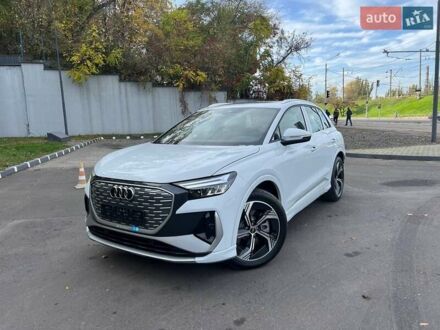Ауди Q4 e-tron 2025 в Одессе на Automoto.ua Белый Ауди Q4 e-tron, объемом двигателя 0 л и пробегом 1 тыс. км за 32000 $, фото 1 на Automoto.ua