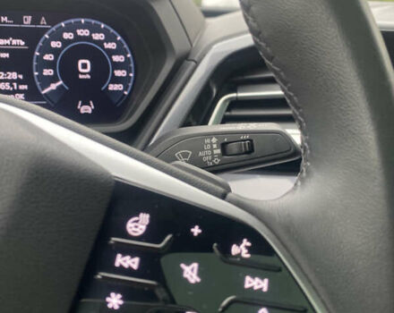 Черный Ауди Q4 e-tron, объемом двигателя 0 л и пробегом 25 тыс. км за 30500 $, фото 31 на Automoto.ua