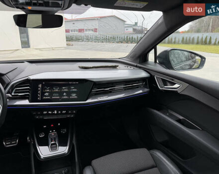 Черный Ауди Q4 e-tron, объемом двигателя 0 л и пробегом 99 тыс. км за 23600 $, фото 45 на Automoto.ua