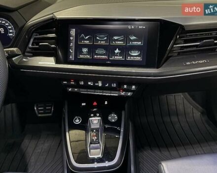 Черный Ауди Q4 e-tron, объемом двигателя 0 л и пробегом 21 тыс. км за 34500 $, фото 5 на Automoto.ua