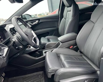 Чорний Ауді Q4 e-tron, об'ємом двигуна 0 л та пробігом 22 тис. км за 35340 $, фото 30 на Automoto.ua