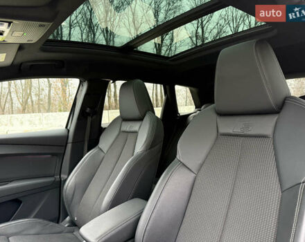 Черный Ауди Q4 e-tron, объемом двигателя 0 л и пробегом 99 тыс. км за 23600 $, фото 50 на Automoto.ua