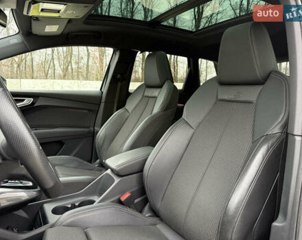 Черный Ауди Q4 e-tron, объемом двигателя 0 л и пробегом 99 тыс. км за 23600 $, фото 57 на Automoto.ua