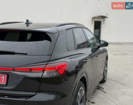 Черный Ауди Q4 e-tron, объемом двигателя 0 л и пробегом 99 тыс. км за 23600 $, фото 16 на Automoto.ua