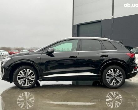 Чорний Ауді Q4 e-tron, об'ємом двигуна 0 л та пробігом 22 тис. км за 35340 $, фото 2 на Automoto.ua