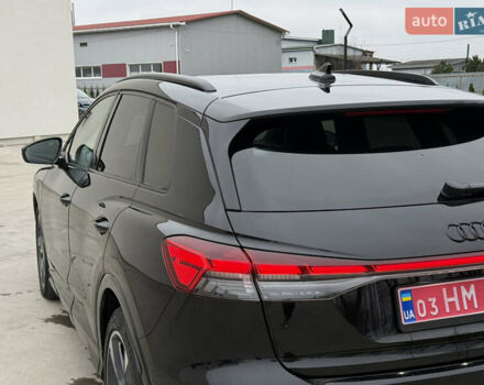 Черный Ауди Q4 e-tron, объемом двигателя 0 л и пробегом 99 тыс. км за 23600 $, фото 13 на Automoto.ua