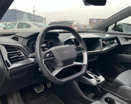 Чорний Ауді Q4 e-tron, об'ємом двигуна 0 л та пробігом 22 тис. км за 35340 $, фото 29 на Automoto.ua