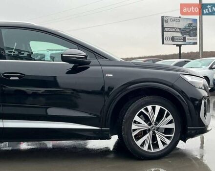 Чорний Ауді Q4 e-tron, об'ємом двигуна 0 л та пробігом 22 тис. км за 35340 $, фото 9 на Automoto.ua