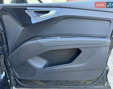 Черный Ауди Q4 e-tron, объемом двигателя 0 л и пробегом 35 тыс. км за 28900 $, фото 21 на Automoto.ua
