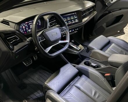 Черный Ауди Q4 e-tron, объемом двигателя 0 л и пробегом 21 тыс. км за 34500 $, фото 5 на Automoto.ua