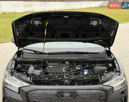 Черный Ауди Q4 e-tron, объемом двигателя 0 л и пробегом 99 тыс. км за 23600 $, фото 33 на Automoto.ua
