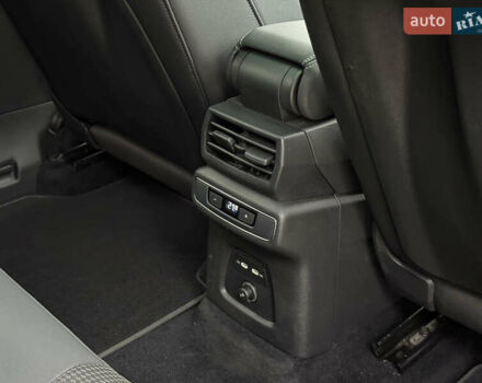 Черный Ауди Q4 e-tron, объемом двигателя 0 л и пробегом 99 тыс. км за 23600 $, фото 101 на Automoto.ua