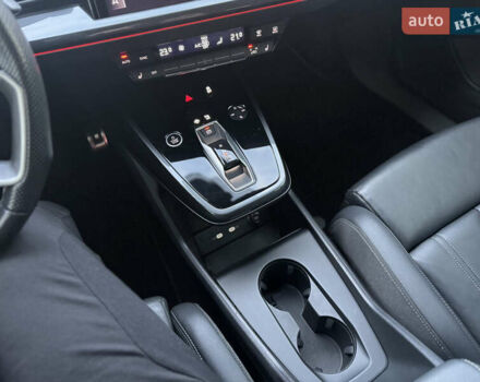 Чорний Ауді Q4 e-tron, об'ємом двигуна 0 л та пробігом 55 тис. км за 28500 $, фото 33 на Automoto.ua