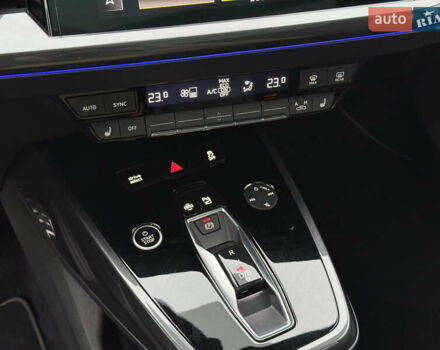 Черный Ауди Q4 e-tron, объемом двигателя 0 л и пробегом 99 тыс. км за 23600 $, фото 68 на Automoto.ua