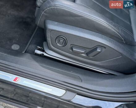 Чорний Ауді Q4 e-tron, об'ємом двигуна 0 л та пробігом 55 тис. км за 28500 $, фото 29 на Automoto.ua
