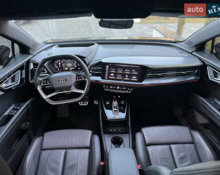 Чорний Ауді Q4 e-tron, об'ємом двигуна 0 л та пробігом 55 тис. км за 28500 $, фото 31 на Automoto.ua