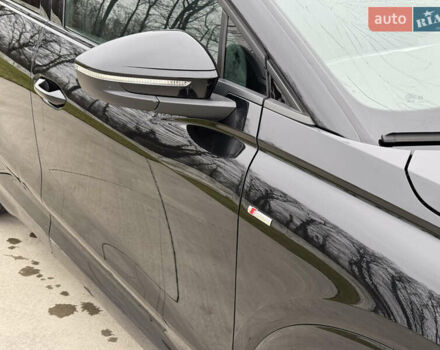 Черный Ауди Q4 e-tron, объемом двигателя 0 л и пробегом 99 тыс. км за 23600 $, фото 39 на Automoto.ua