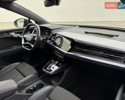 Черный Ауди Q4 e-tron, объемом двигателя 0 л и пробегом 99 тыс. км за 23600 $, фото 83 на Automoto.ua